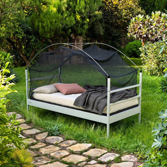 Wetterfestes Outdoor-Bett „SkyHeia” mit Insektenschutz (Set)